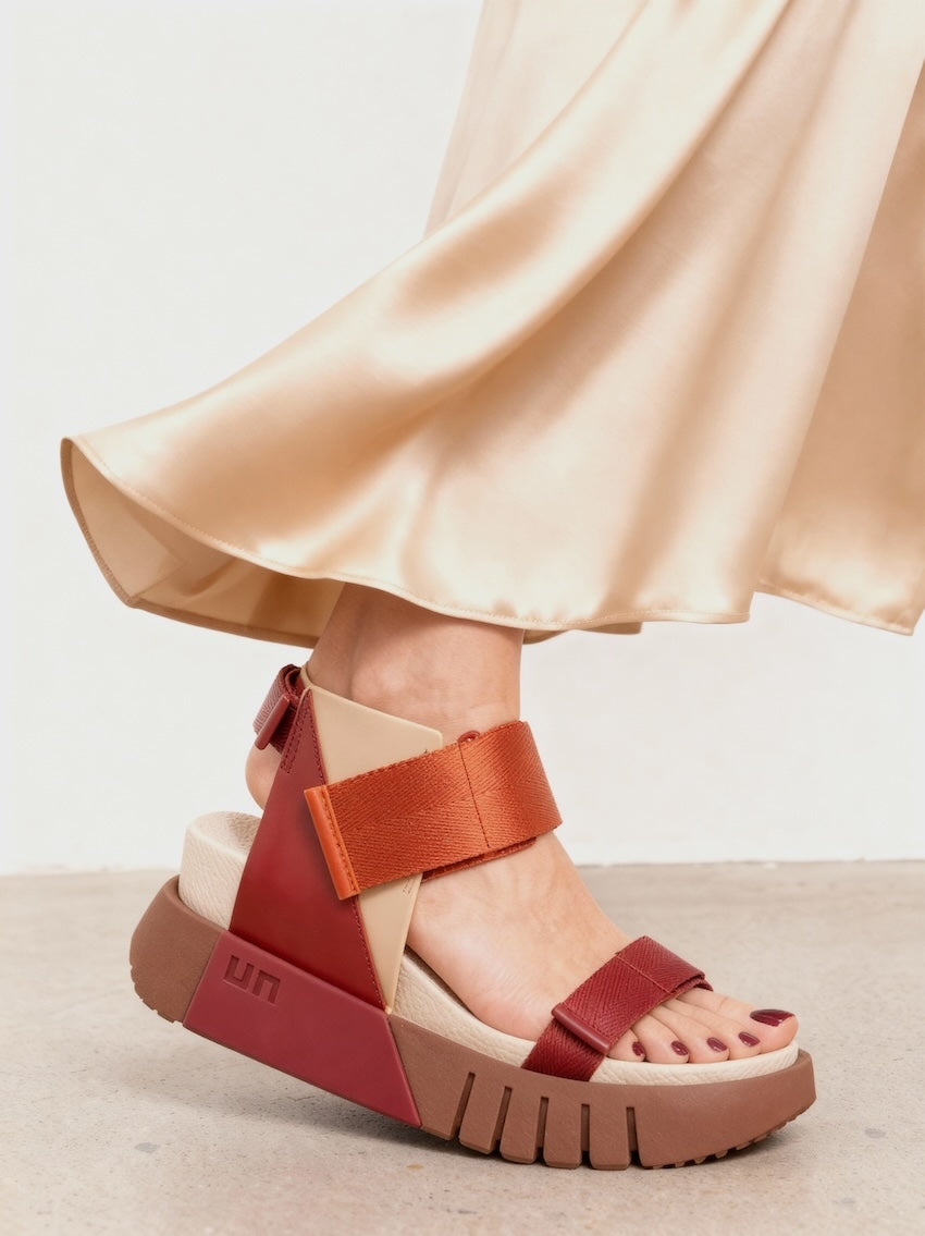 sandalia con plataforma roja con velcro para mujer elegante