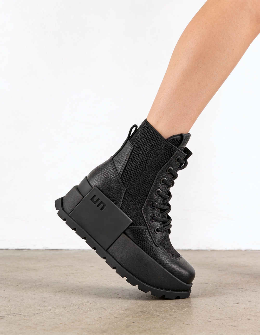 ROKO TROOPER BLACK