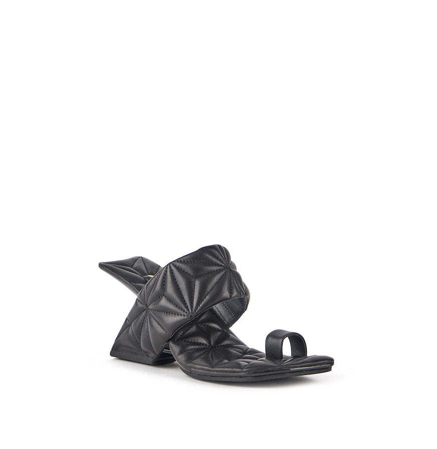 LOOP TOE HI BLACK PUFFY