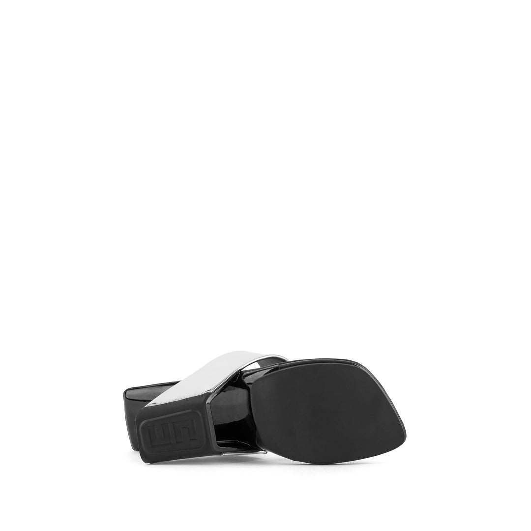 LOOP TOE HI CUBE RING SILVER